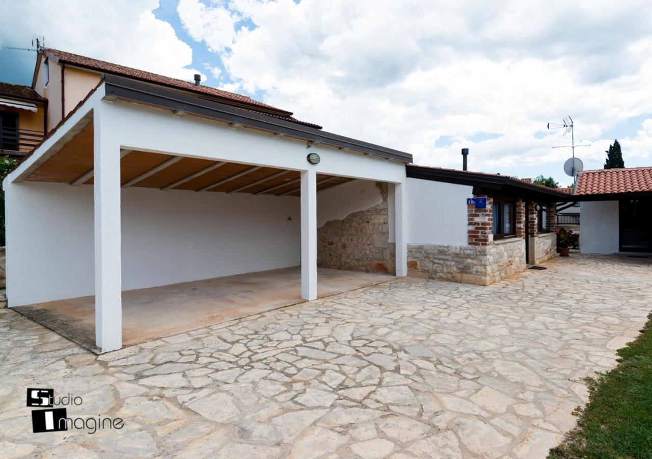 Charming Stone Cottage By The Sea Umag Bagian luar foto